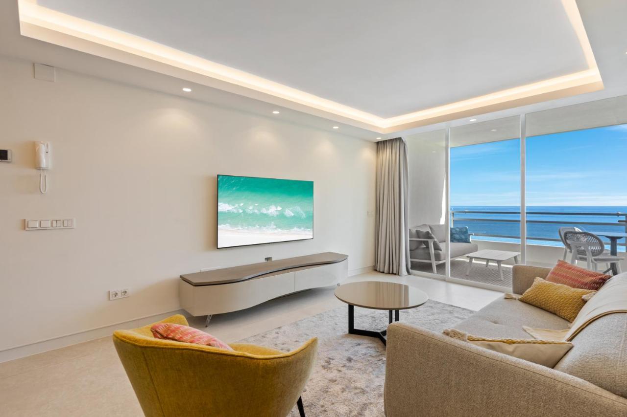 マルベーリャFully Renovated Frontline Flatアパートメント エクステリア 写真